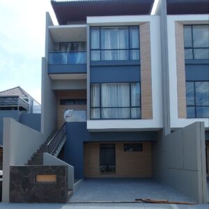 RUMAH MODEREN DAN ASRI MINIMALIS MEWAH DI SETRADUTA. SARIJADI, BANDUNG UTARA
