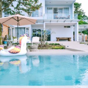 RUMAH MEWAH SEMI VILLA PRIVATE POOL DI KAWASAN EXCLUSIIVE RESORT DAGO PAKAR BANDUNG UTARA