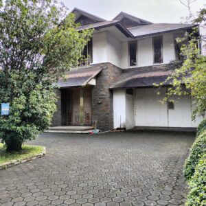 BEST LOCATION RUMAH TINGGAL/BANGUNAN STRATEGIS DI MAINROAD SETIABUDi BANDUNG UTARA ( KOTAMADYA )