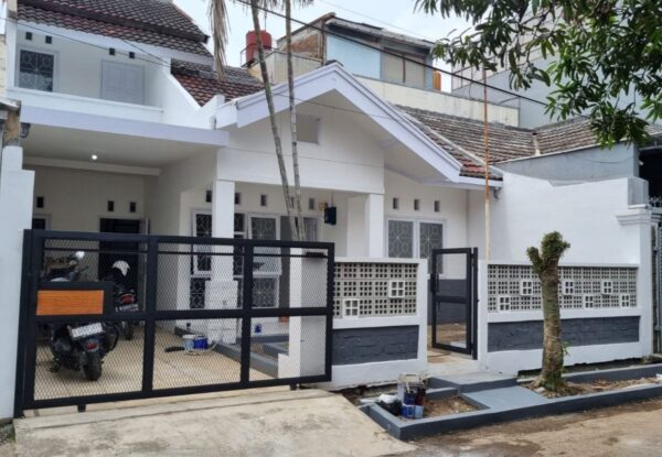 RUMAH BARU HOMEY FULL RENOVASI DI YUPITER MARGAHAYU RAYA BELAKANG MIM SOEKARNO HATTA
