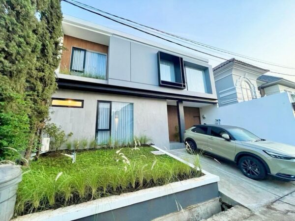 RUMAH LUX MINIMALIS BARU RENOVASI DI CLUSTER EXCLUSIVE CiGADUNG DAGO