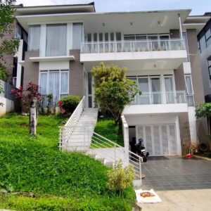 RUMAH SECOND MINIMALIS MODERN DI DAGO RESORT VIEW BANDUNG UTARA