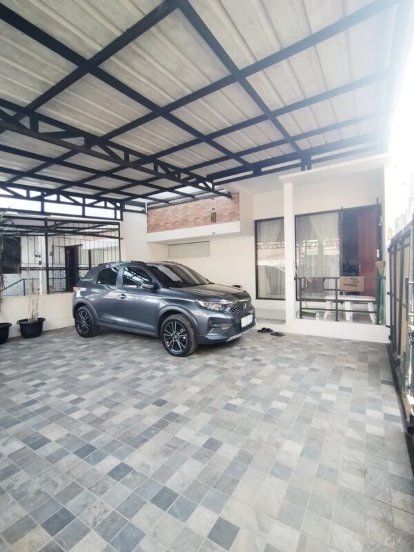 NEW MINIMALIS SIAP HUNI LOKASI DI CIKUTRA DEKET BORMA BANDUNG CIGADUNG