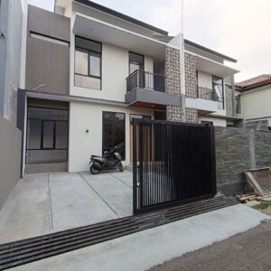 RUMAH BARU DI KAWASAN STRATEGIS TURANGGA LENGKONG BANDUNG KOTA