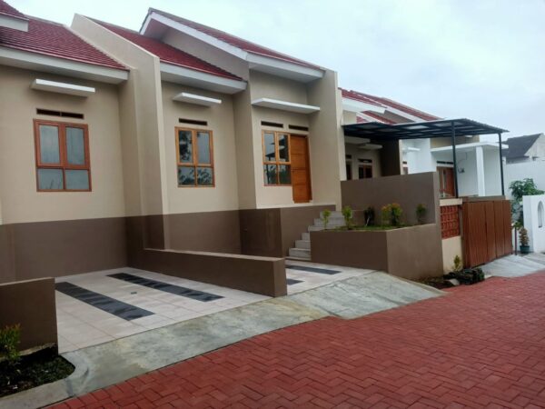 JUAL RUMAH BARU READY STOCK DI KOMPLEK SARIWANGI GEGERKALONG SARIJADI