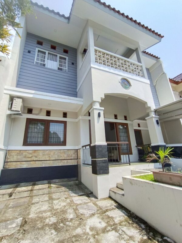 RUMAH CANTIK DALAM KOMPLEK MITRA DAGO ANTAPANI KOTA BANDUNG