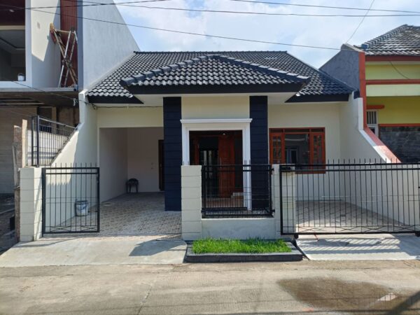 RUMAH BARU KLASIK MINIMALIS TANAH LUAS DI KOMPLEK EXCLUSIVE DEKAT RS MAYAPADA PASAR KORDON MARGACINTA BUAH BATU