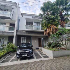 DIJUAL RUMAH KAWASAN SUKAHAJI GEGERKALONG NYAMAN MININALIS SIAP HUNI LINGKUNGAN ASRI DALAM CLUSTER EXCLUSIVE