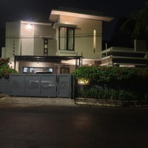 DIJUAL RUMAH MODERN MINIMALIS AREA ANCOL REGOL PUSAT KOTA BANDUNG DEKAT KEBUN KALAPA