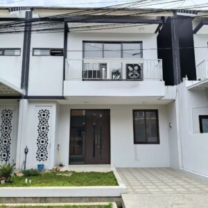 DIJUAL RUMAH GRESS DIJALUR STRATEGIS KOMPLEK TERUSAN JL JAKARTA ANTAPANI