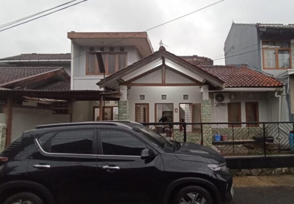 Rumah Strategis Harga Bawah Pasar di Sukamiskin arcamanik