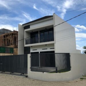 RUMAH ASRI MODERN MINIMALIS KAWASAN SEJUK BANDUNG UTARA SARIWANGI BELAKANG SETRA DUTA