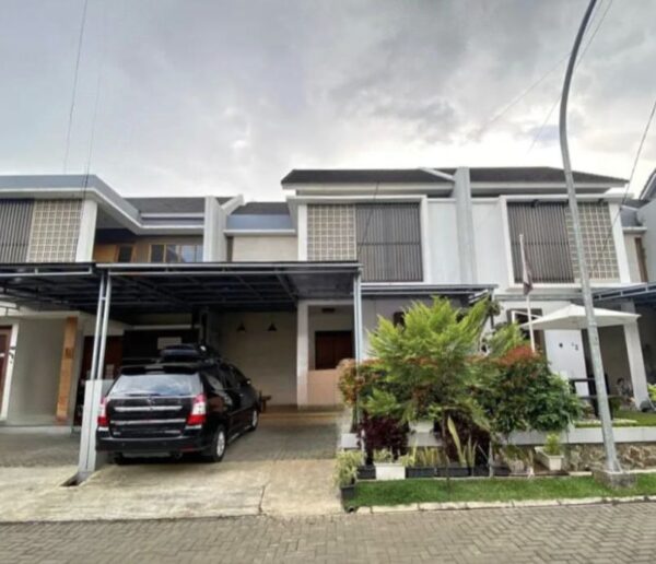 RUMAH MINIMALIS DALAM KOMPLEK DI CIWARUGA BANDUNG UTARA