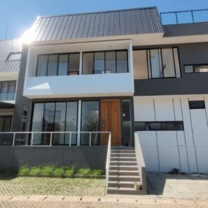Rumah mewah baru LUAS 224m2 dengan view menawan di dekat kampus ITB dago cigadung, kota bandung
