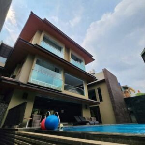 DIJUAL RUMAH LUX AREA CIPEDES SAYAP SUKAJADI BANDUNG UTARA