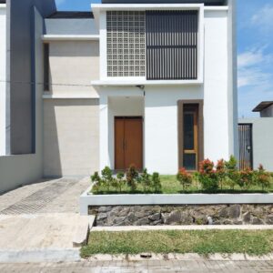 BRAND MEW RUMAH READY STOCK SIAP HUNI DALAM CLUSTER DI CIWARUGA BANDUNG UTARA DEKAT KE GEGERKALONG.
