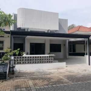 RUMAH KONTEMPORER DI KOTABARU PARAHYANGAN PADALARANG BANDUNG