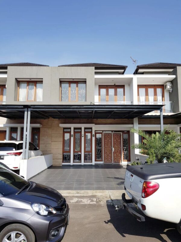 RUMAH MINIMALIS DALAM KOMPLEK CHERRY FIELD CIGANITRI BUAH BATU BANDUNG