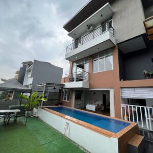Rumah Mewah Full Furnished + Privat Pool Dago Pakar Timur Bandung Utara