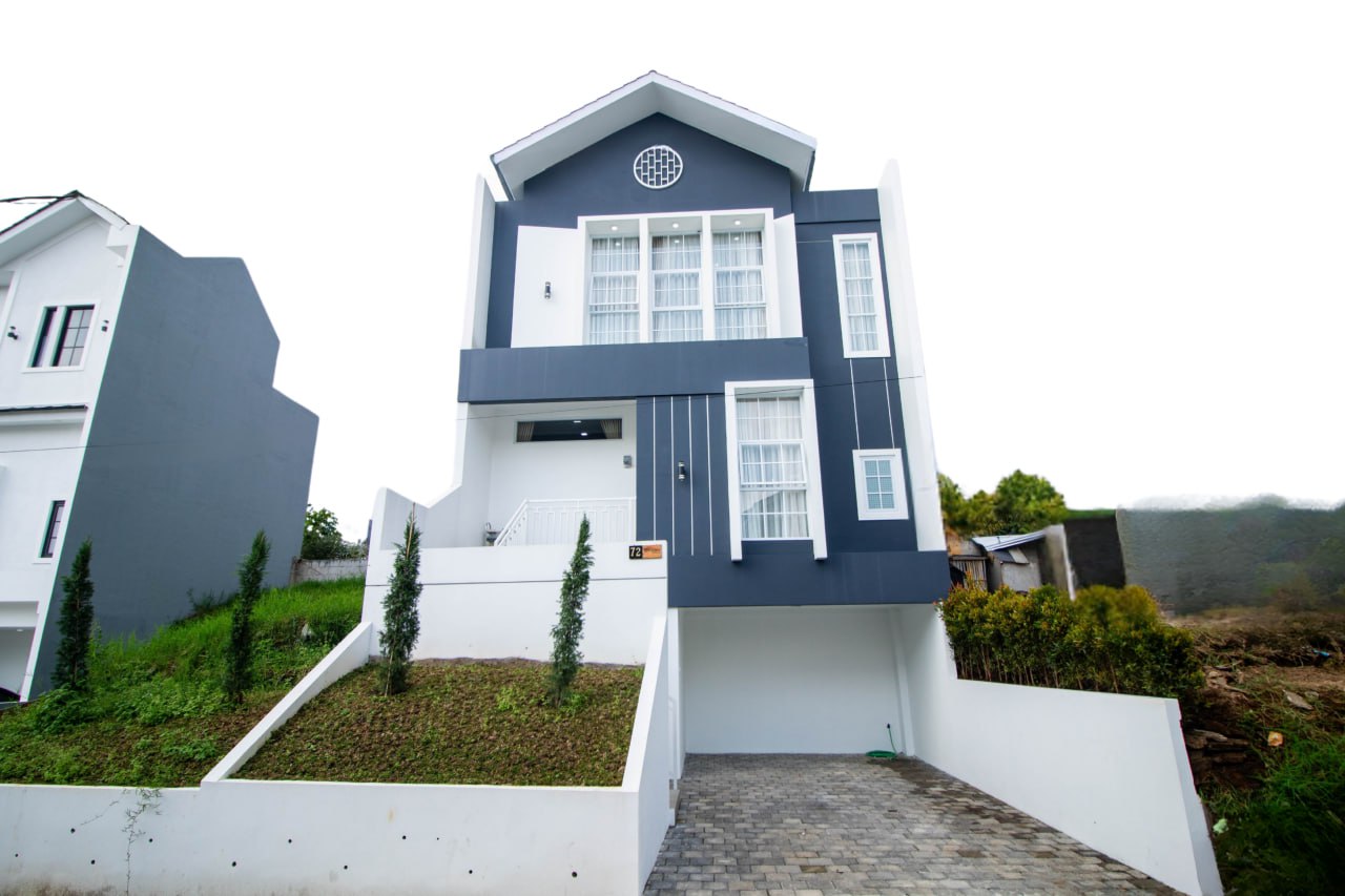Rumah Customized Design Rasa Villa Dengan View Perbukitan Kawasan Sejuk Lembang Bandung Utara