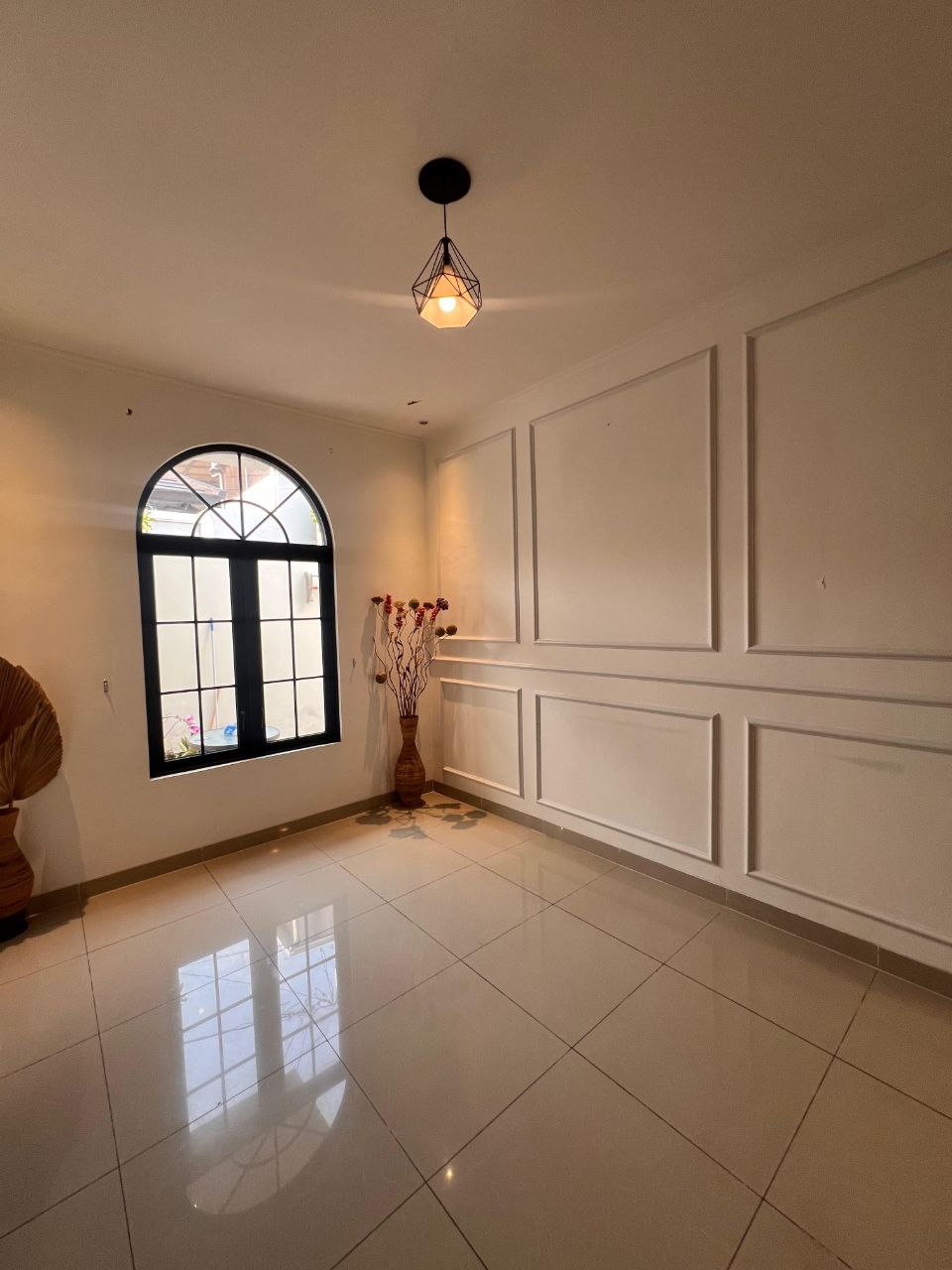 Dijual Rumah baru bangun / Urban Minimalis Dalam cluster dekat gegerkalong ciwaruga bandung utara