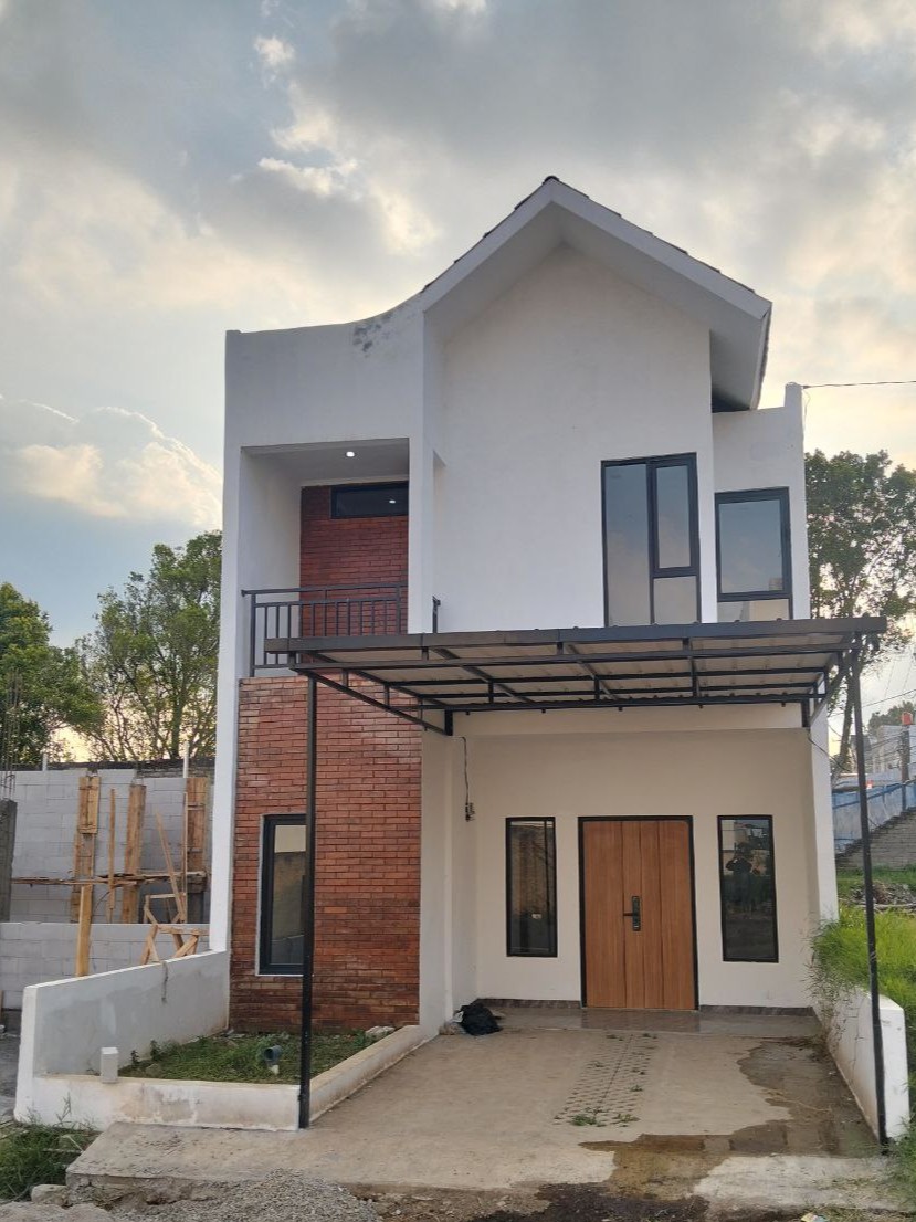 Rumah Baru 2 Lantai 3 K Tidur di Perumahan Setiabudi Bandung Utara