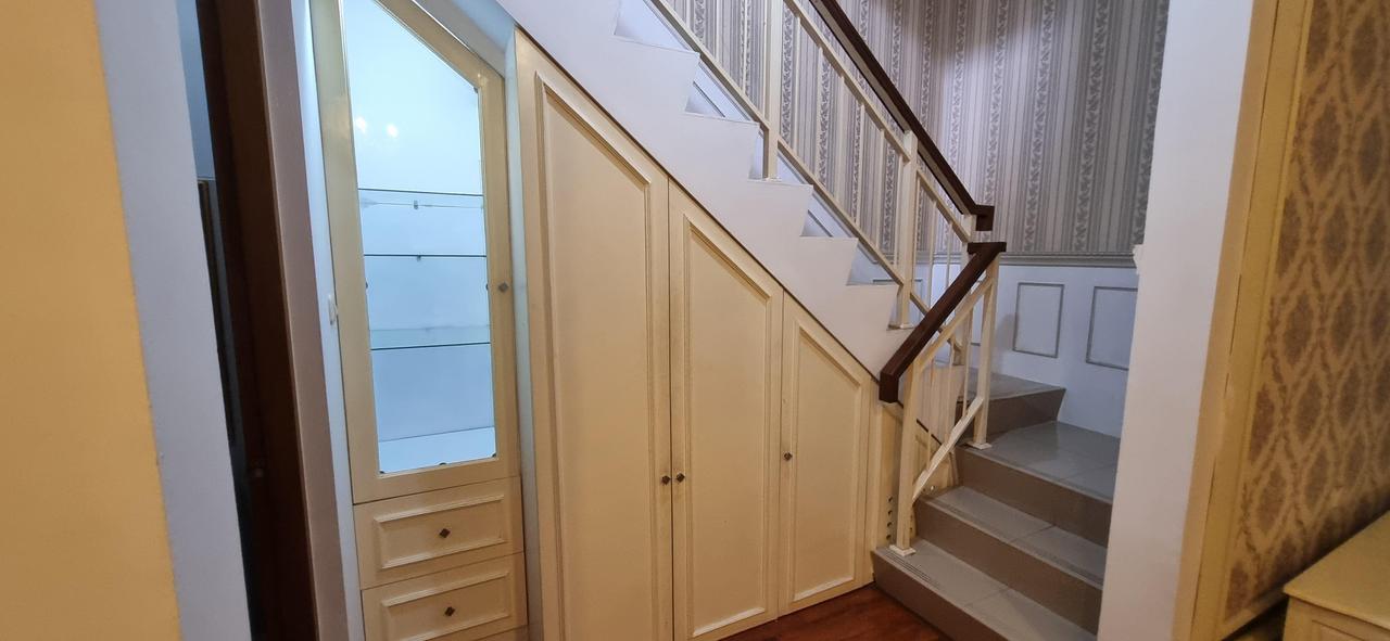 Rumah Cantik Full Furnish harga Menarik dekat Gerbang Tol Buahbatu Bandung Dijual