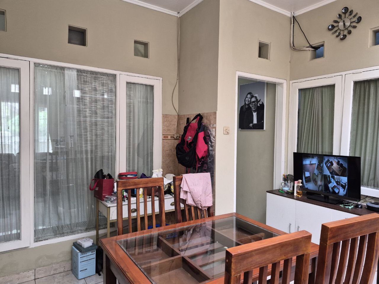 DIJUAL RUMAH TERAWAT STRATEGIS DI KOMPLEK ELIT BATUNUNGGAL DALAM CLUSTER BANDUNG TENGAH DEKAT KE EXIT TOL BUAH BATU