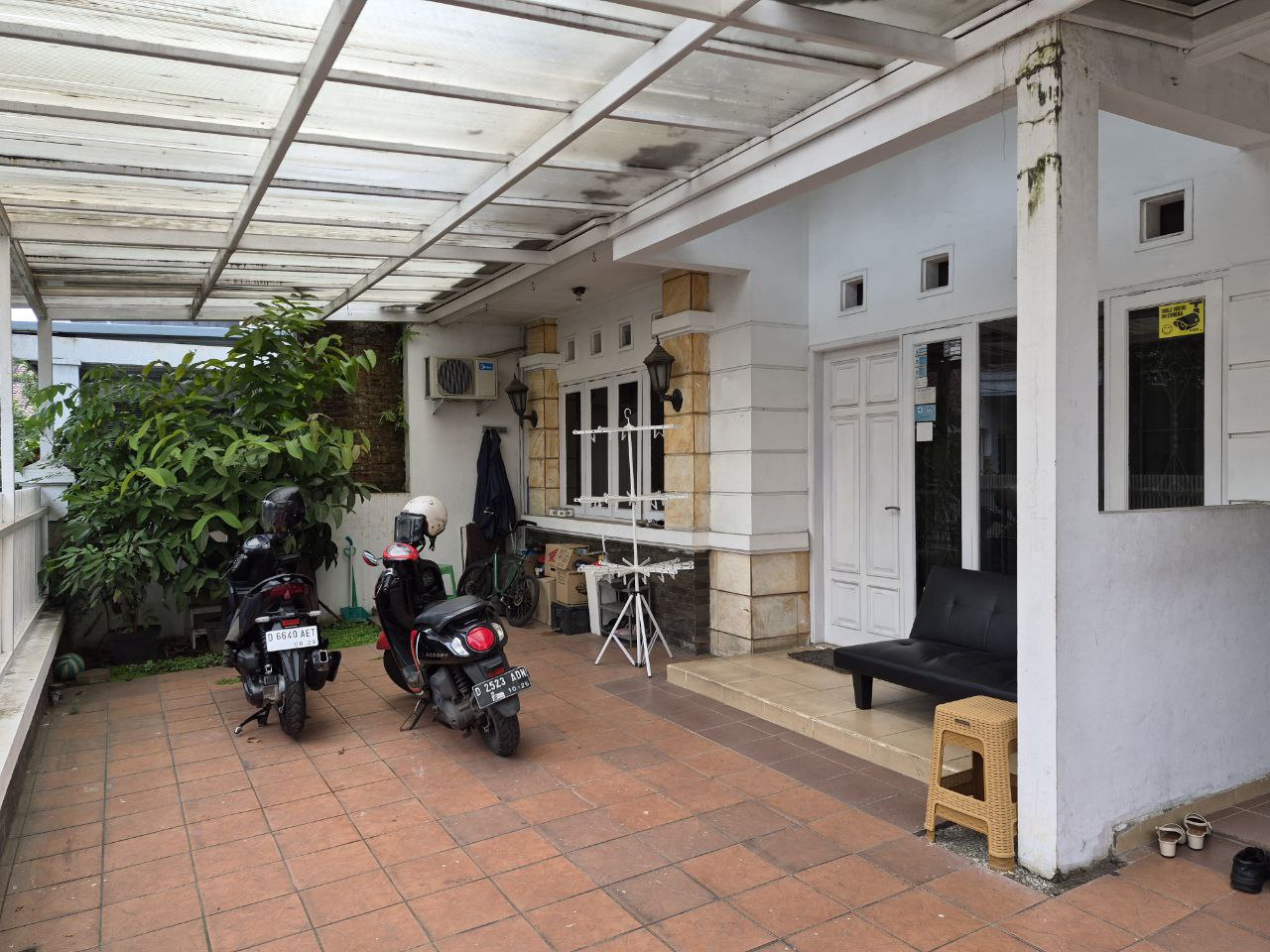 DIJUAL RUMAH TERAWAT STRATEGIS DI KOMPLEK ELIT BATUNUNGGAL DALAM CLUSTER BANDUNG TENGAH DEKAT KE EXIT TOL BUAH BATU